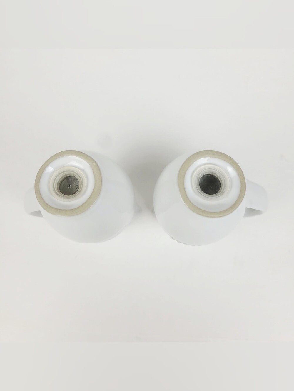 Vtg 90s~Le Creuset Stoneware Mini Pitcher Salt & Pepper Shakers~White~Unused - Picture 9 of 9